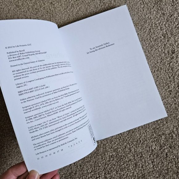 4/$40 Nowhere but Up: The Story of Justin Bieber's Mom by Pattie‎ Mallette - Picture 2 of 5